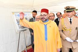 Image du Maroc Professionnelle de  Sa Majesté le Roi Mohammed VI, lance les travaux de construction du "Centre médical de proximité-Fondation Mohammed V pour la Solidarité" à Hay Karima à Salé, le 31 Mai 2019 (Photo/ SPPR) via Jalilbounhar.com 